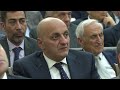 Վարչապետը բարձր տեխնոլոգիաների ոլորտի ՀՀ պետական մրցանակը հանձնել է Վինսենթ Ռոշին