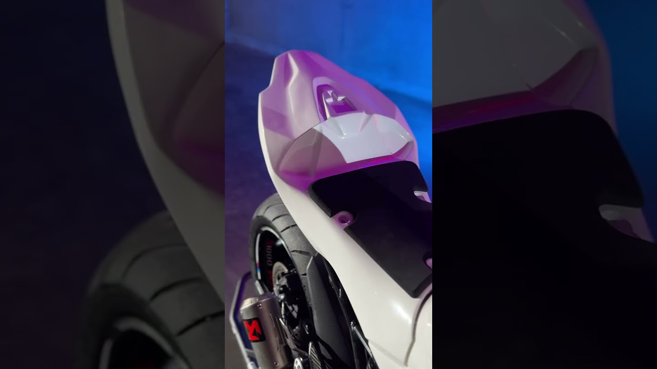 BMW S1000RR and Motoforza looking good!