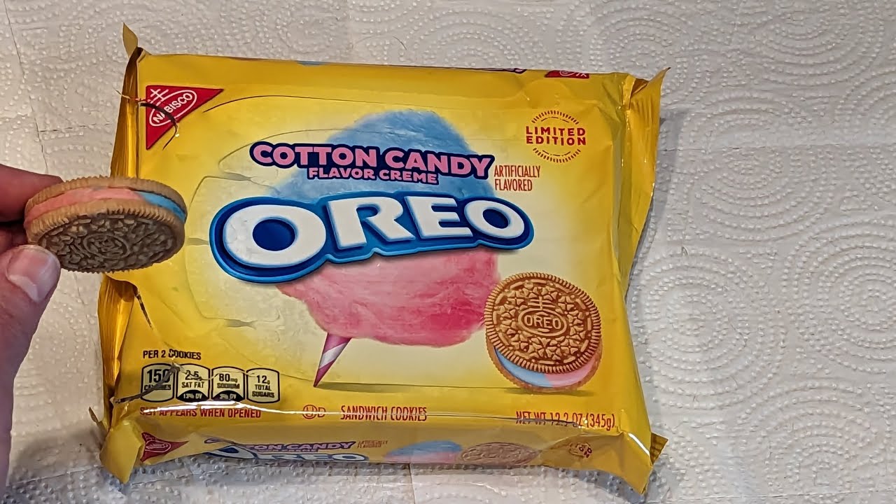 Trying New Limited Edition Cotton Candy Flavored Oreos For The First
