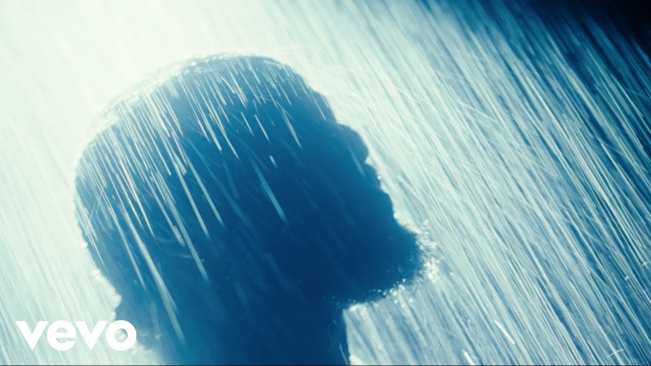 AUNDREY GUILLAUME. - tell me when. (Official Music Vignette)