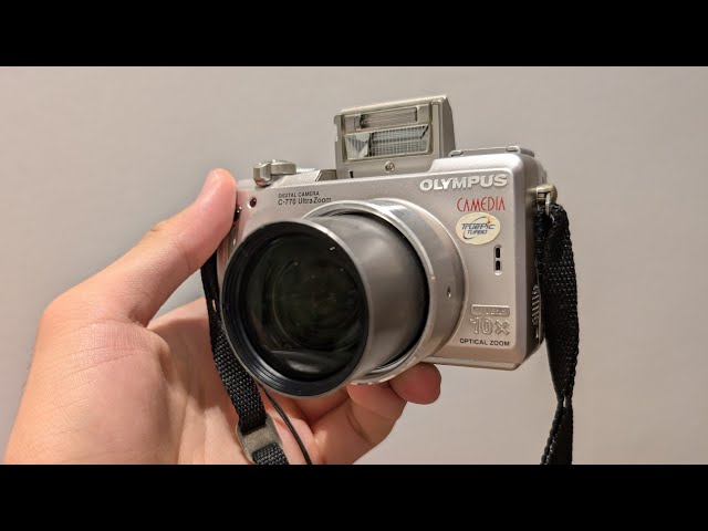 Olympus Camedia C770 from 2004 - YouTube