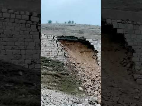 طريق ضهر البيدر تشهد انهيارات جديدة 