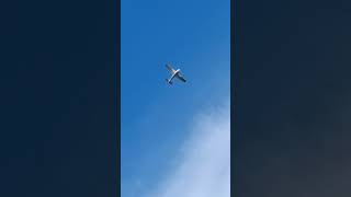 G-ORDM Cessna 182Y Skylane pass by twice and G-HERC Cessna 172S Skyhawk SP high flyover Cambridge 