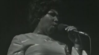 Video voorbeeld van "Aretha Franklin - Don't Play That Song - 3/6/1971 - Fillmore West (Official)"