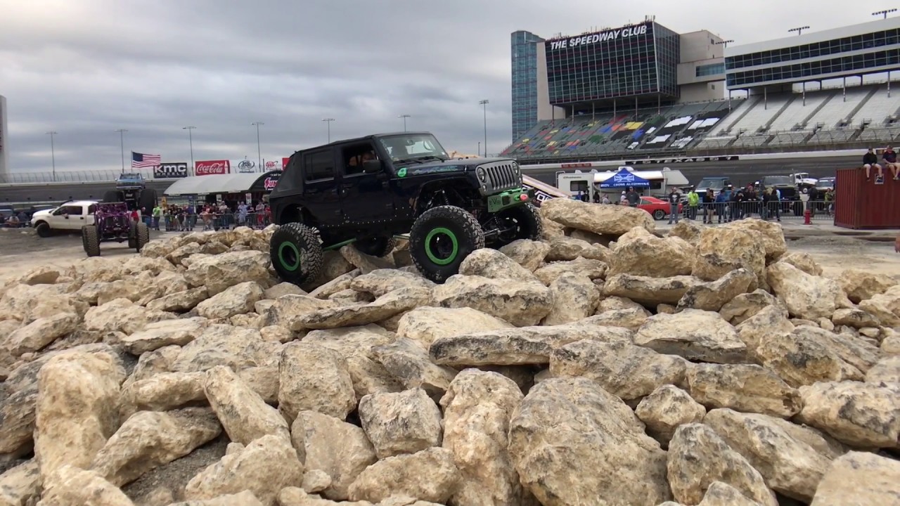 G2 Core 44 Front Axle Break at Unlimited Off-Road Expo