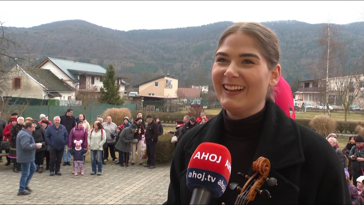 Vôňa zabíjačkových špecialít a folklór: Pečovská Nová Ves ožila fašiangovou slávnosťou