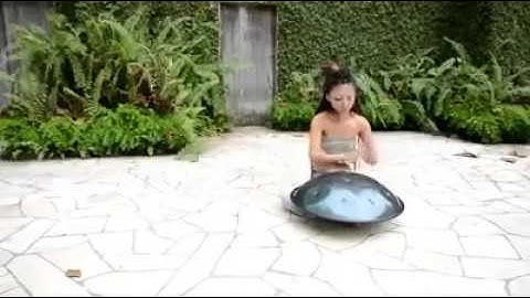 Lo strumento che suona la melodia più dolce del mondo! Si resta ipnotizzati!