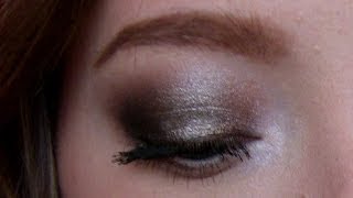 The Easiest Smokey Eye In The World (NO BRUSHES NEEDED) | DormRoomDivas