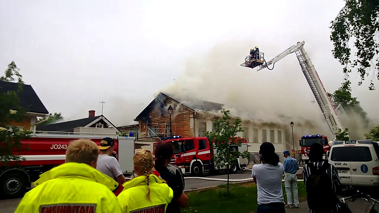 Raahen entisen kauppaklubin palo 4.6.2013