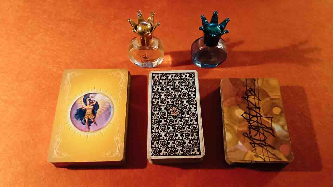 JUGÓ CON TUS SENTIMIENTOS  ?  tarot interactivo .
