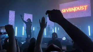 Sevendust - Black (Live @ Sick New World Sideshow)