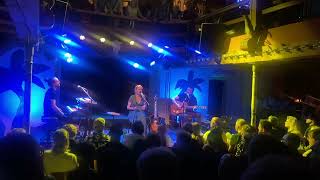 Watch Lunik Little Bit video