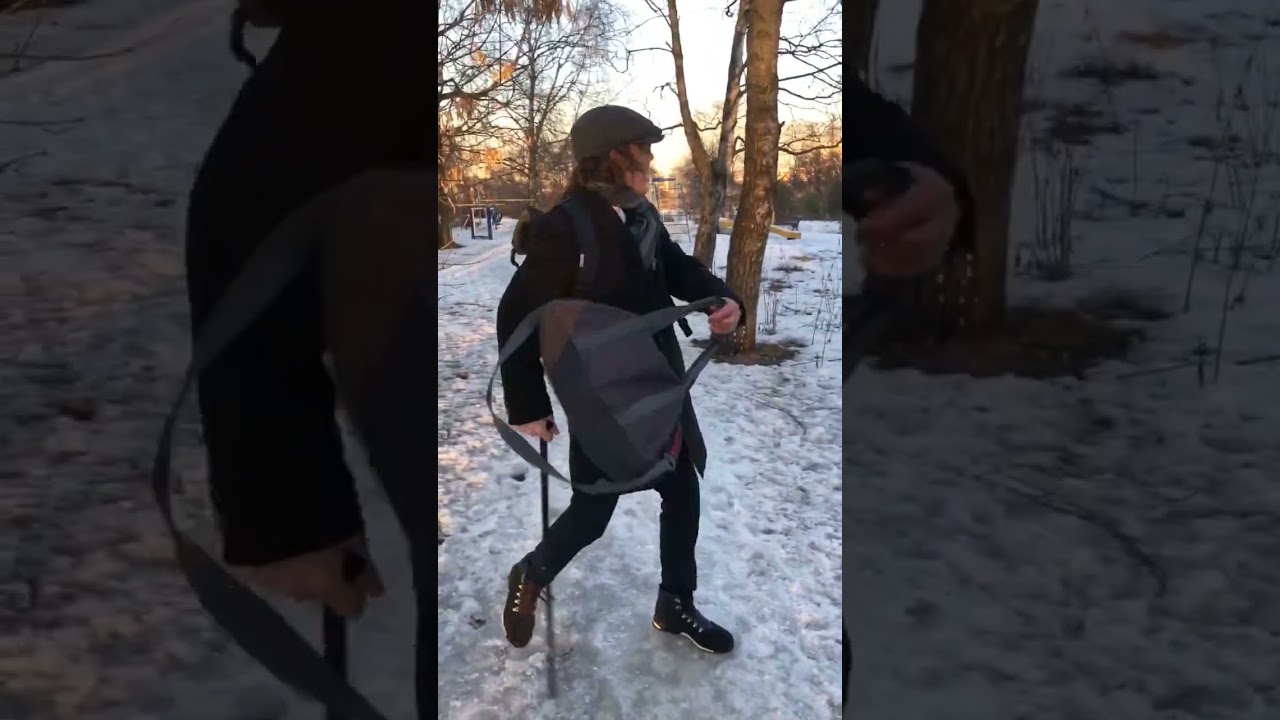 Дворецкий Макурина ищет его пенсию, которую украл Император Денис