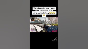 Wingman almost had him 😂 #gaming #hollowfrobe #tiktok #youtube #apex #apexlegends #funny #trending