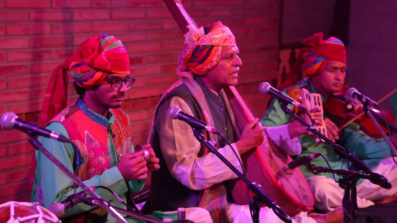 लहरी अनहद उठे घट भीतर  || Lehari Anahad Uthe Ghat Bheetar || Kabir Bhajan