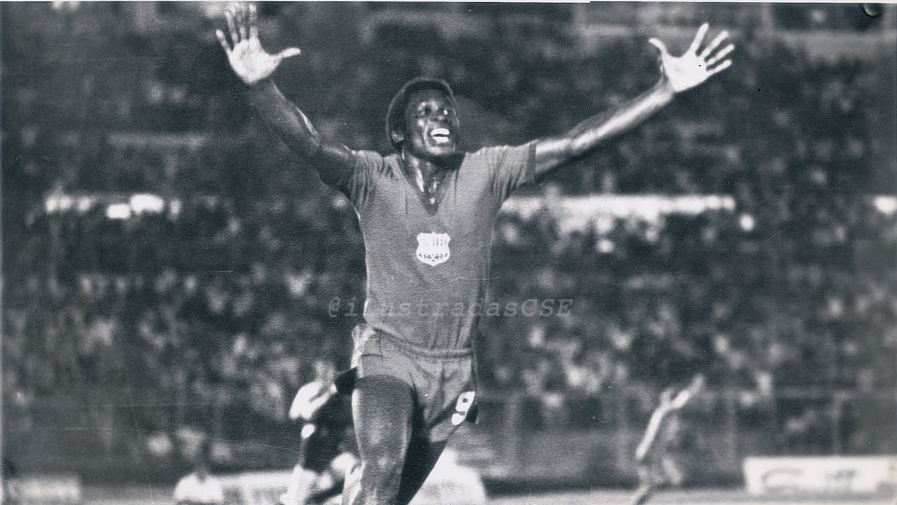 10 ⚽️ Goles de Lupo Quiñonez en Emelec (1975 1982) PARTE 1 YouTube