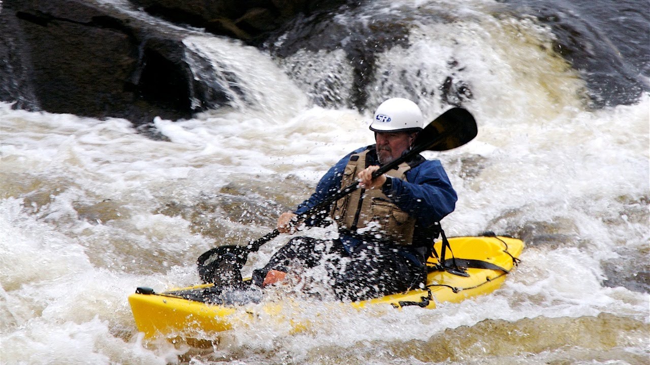 Near Drowning kayak fishing on the Ottawa river S1E2 - YouTube