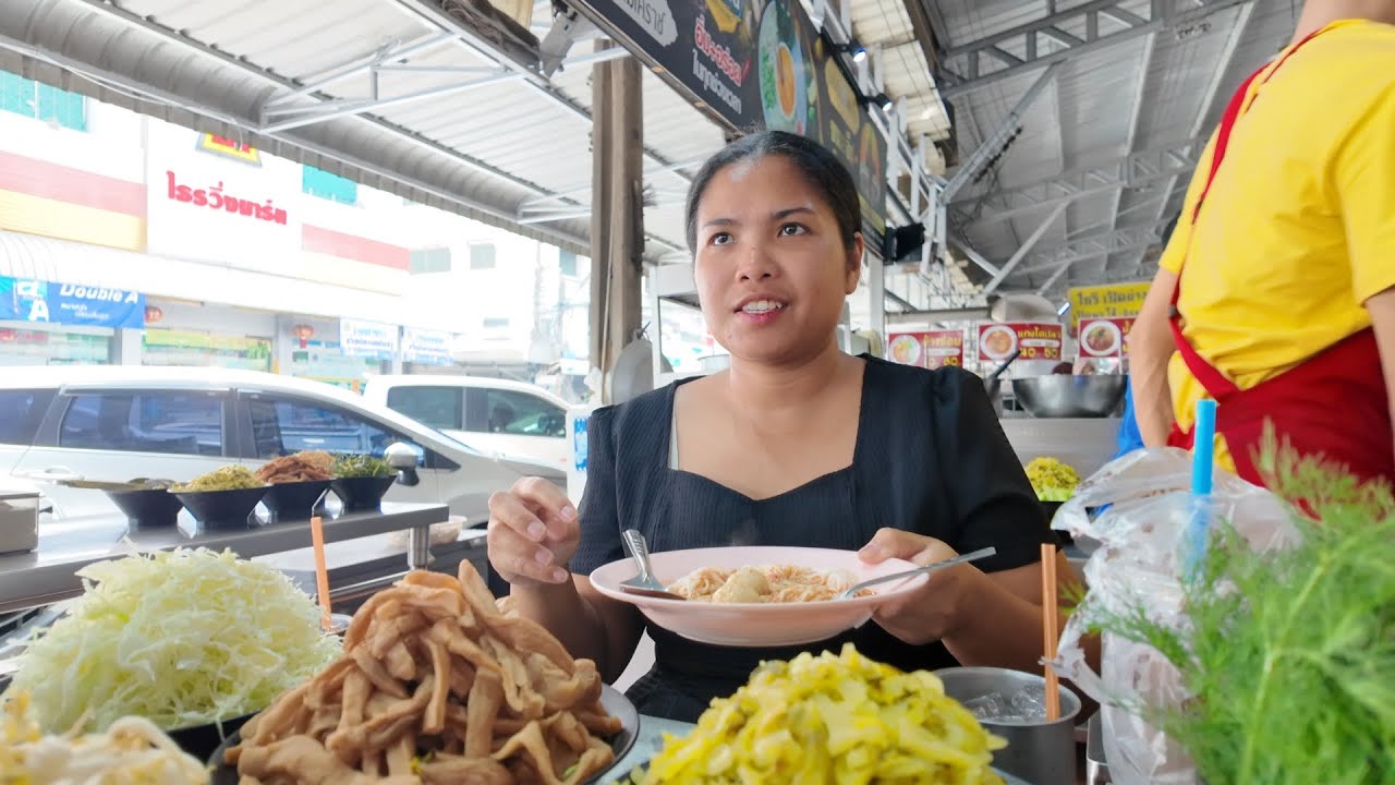 Aamupalalla Minburi, Bangkok.