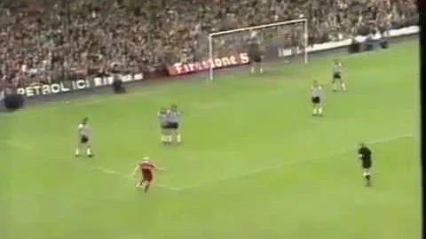 Goal! David Armstrong. 1977. Newcastle - MFC