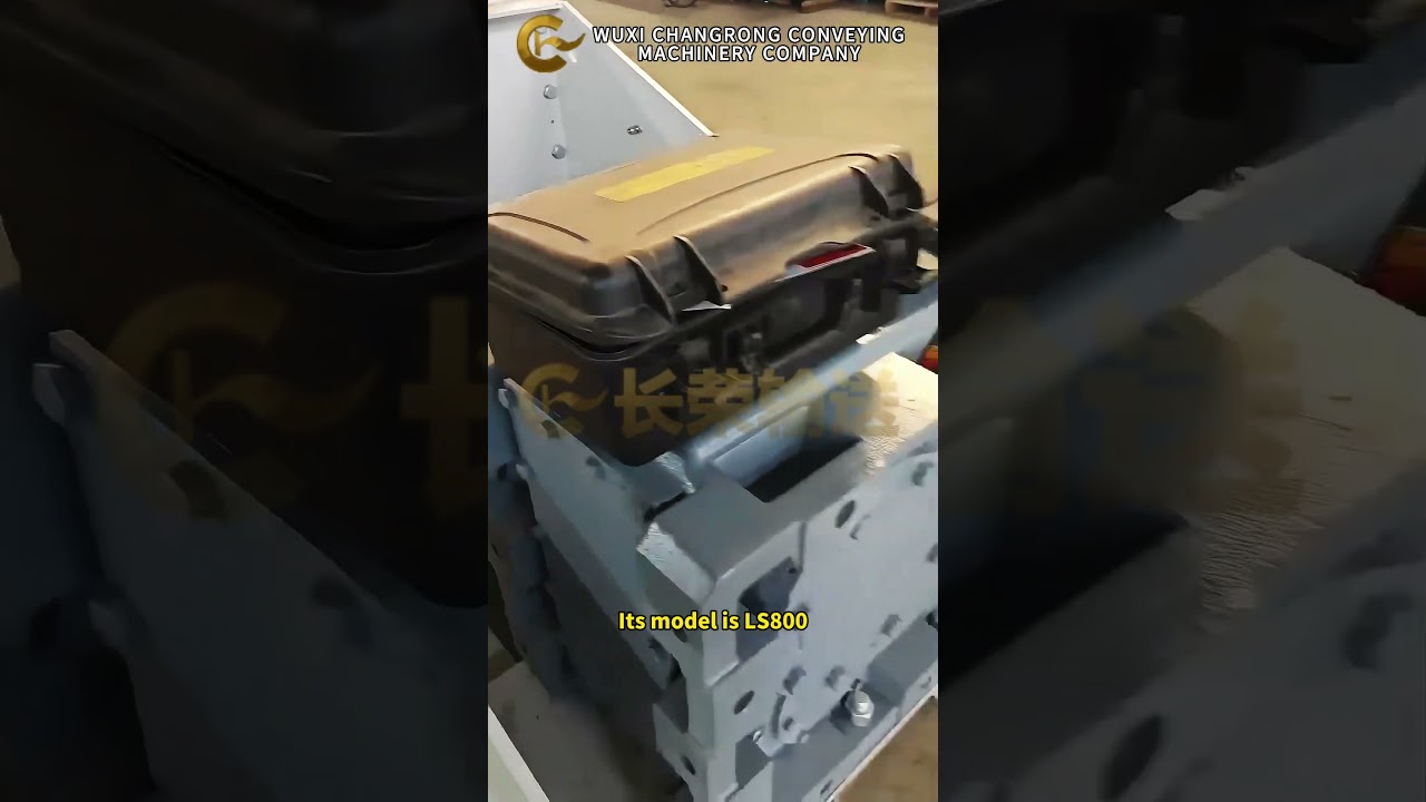 Horizontal Trough Shafted Screw Conveyor for Conveying Fracturing Sand Materials #screwconveyor