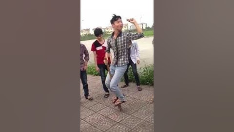 Sinh Viên Công Nghiệp Biểu Diển Xiếc Thú