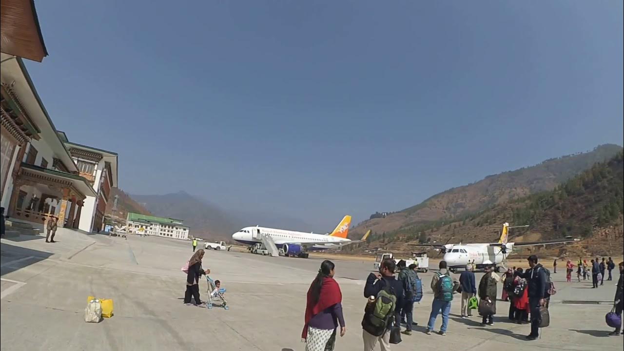 Аэропорт бутана. Аэропорт паро. Бутан аэропорт. Аэропорт паро в королевстве бутан. Паро аэропорт ИКАО.