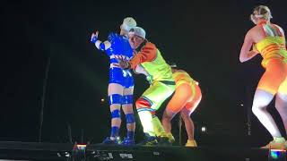 Katy Perry - Roar (Witness The Tour: Lima, Peru) 2