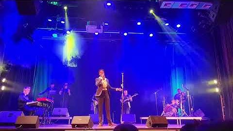 TFD: in Thalia bij het optreden van Sabrina Starke & Jethro Anches