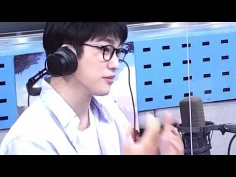 지녕이 본인은 재미없는데 뱀뱀잭슨유겸 유머코드가 좋다고 ㅜㅜㅋㅋㅋㅋㅋ#진영 #JINYOUNG