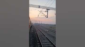 Shunting of Rewanchal Express from main line to loop line #railway#indianrailways#rewa#train#shorts