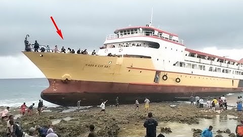 They Hit The Rocks, Ep 7 ! Biggest Ship Collisions and Mistakes Caught On Camera