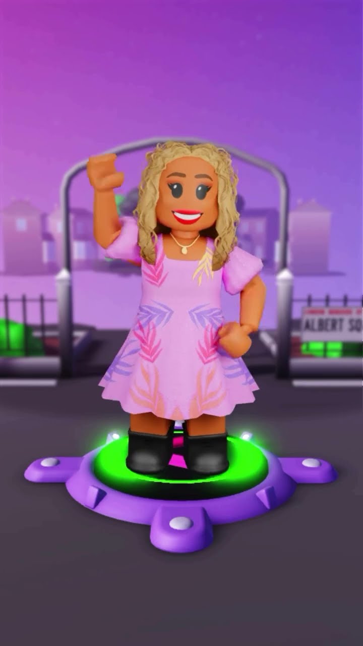 Molly Rainford reveals her Roblox character in the new EastEnders update in BBC Wonder Chase  - BBC