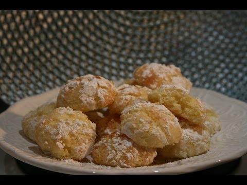 ghriyba-à-la-noix-de-coco-&-semoule---coconut-&-semolina-moroccan-cookie---غريبة-جوز-الهند-والسميد