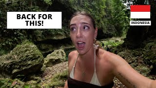 We went back to Sumba Island, just to see this cave 🇮🇩