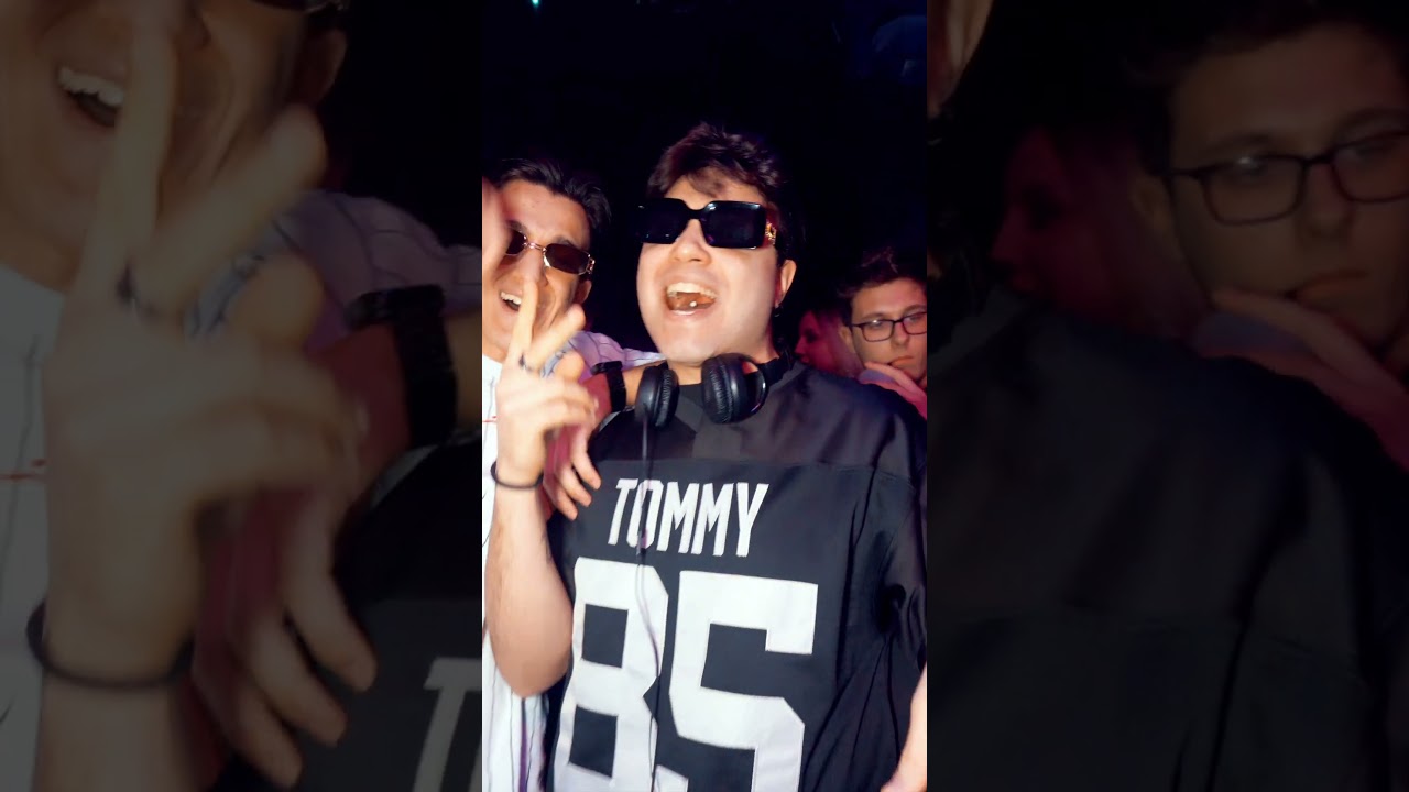 Turn the Beat Around – DJ HAMMERSAT's Disco Experience