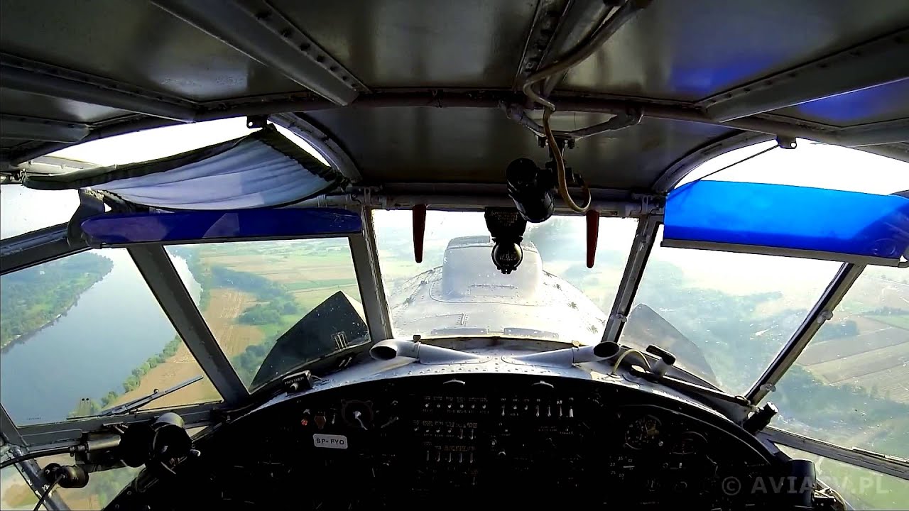 AN-2 pokazy lotnicze "Niebo dla Każdego" Czarże 2013