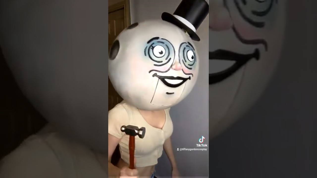 When he says he wants to see other... Weapons! Part 4 #cosplay #gaming #anime