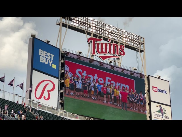 O.H. Anderson Elementary School Students Sing National Anthem at Minnesota Twins Game class=