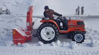 :  -1250  Kubota GT-5.     