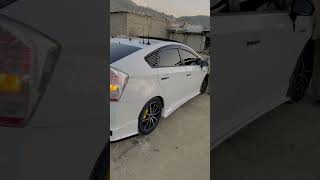 Modified Toyota Prius. Look Opps