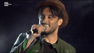 Fabrizio Moro @ 1M2017 (Tutto quello che volevi, Libero, Alessandra, Portami via)