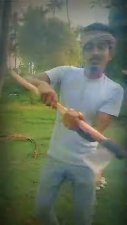 Final photography, full screen status, axe work shot konjam anga paaru kanna