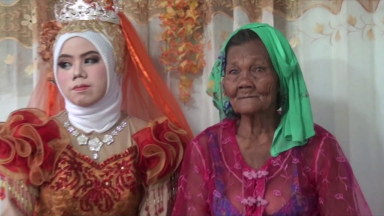 Kisah Pernikahan Gadis Sebatang Kara Yang Hidup Bersama Neneknya dapat Suami Seorang Pangeran