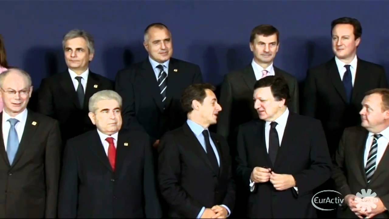 EU Council Summit Heads of State (group photo) YouTube