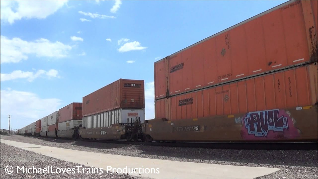 Epic Leslie RS3K Horn Show - Ex Burlington Northern SD40-2 in Barstow, CA