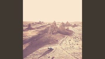 Pulsating Backdrops for Days Off