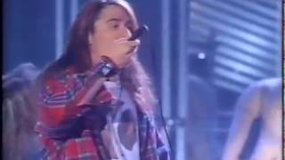 Video thumbnail of "FAITH NO MORE - Epic Arsenio Hall OCTOBER 22, 1990 (480p)"