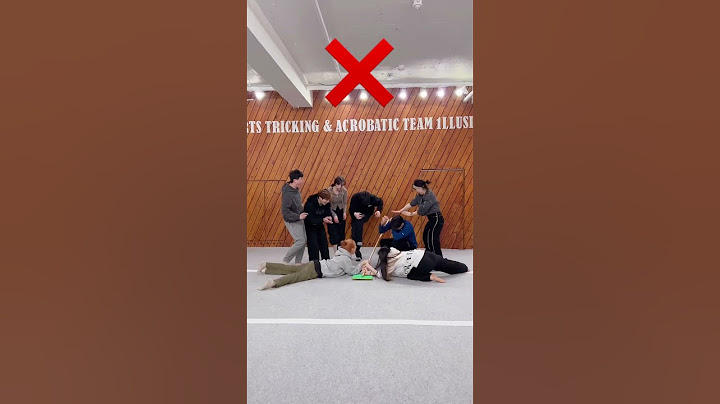 오늘 처음 본 사람 때려버림⁉️😱 Climbing a stick challenge. (Feat. 카키)