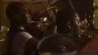 Earth, Wind & Fire (18/19) -  Shining star
