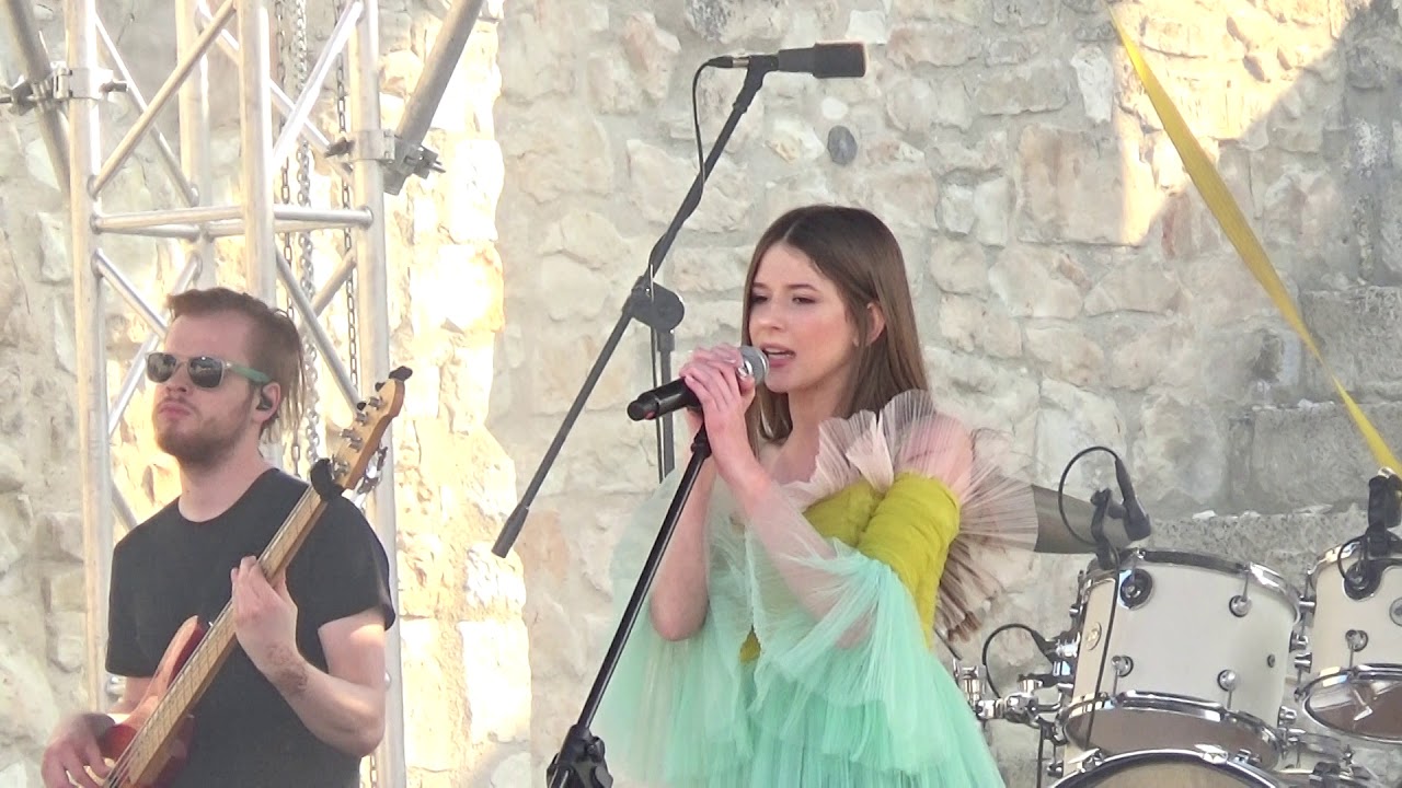 ROKSANA  WĘGIEL / Jeszcze w zielone gramy / Kazimierz Dolny / 25 - 05 - 2019.